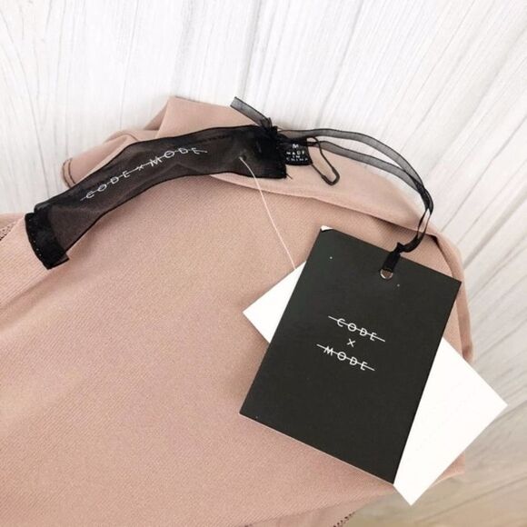 CODE X MODE Double-V Bodysuit  - Picture 3 of 7